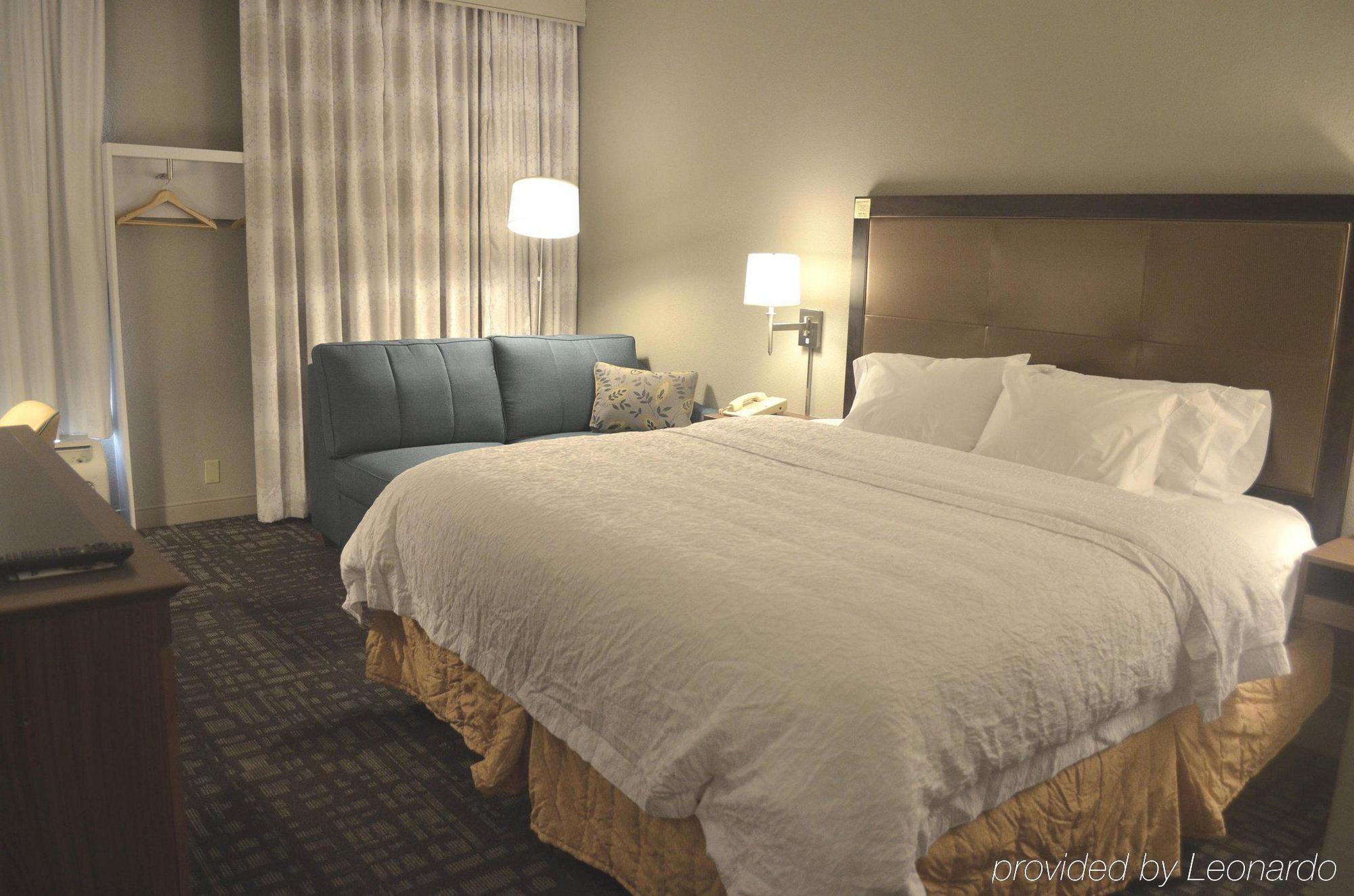 Hampton Inn & Suites Charlotte/Pineville Ngoại thất bức ảnh